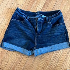 Time and tru mid rise shorts dark denim